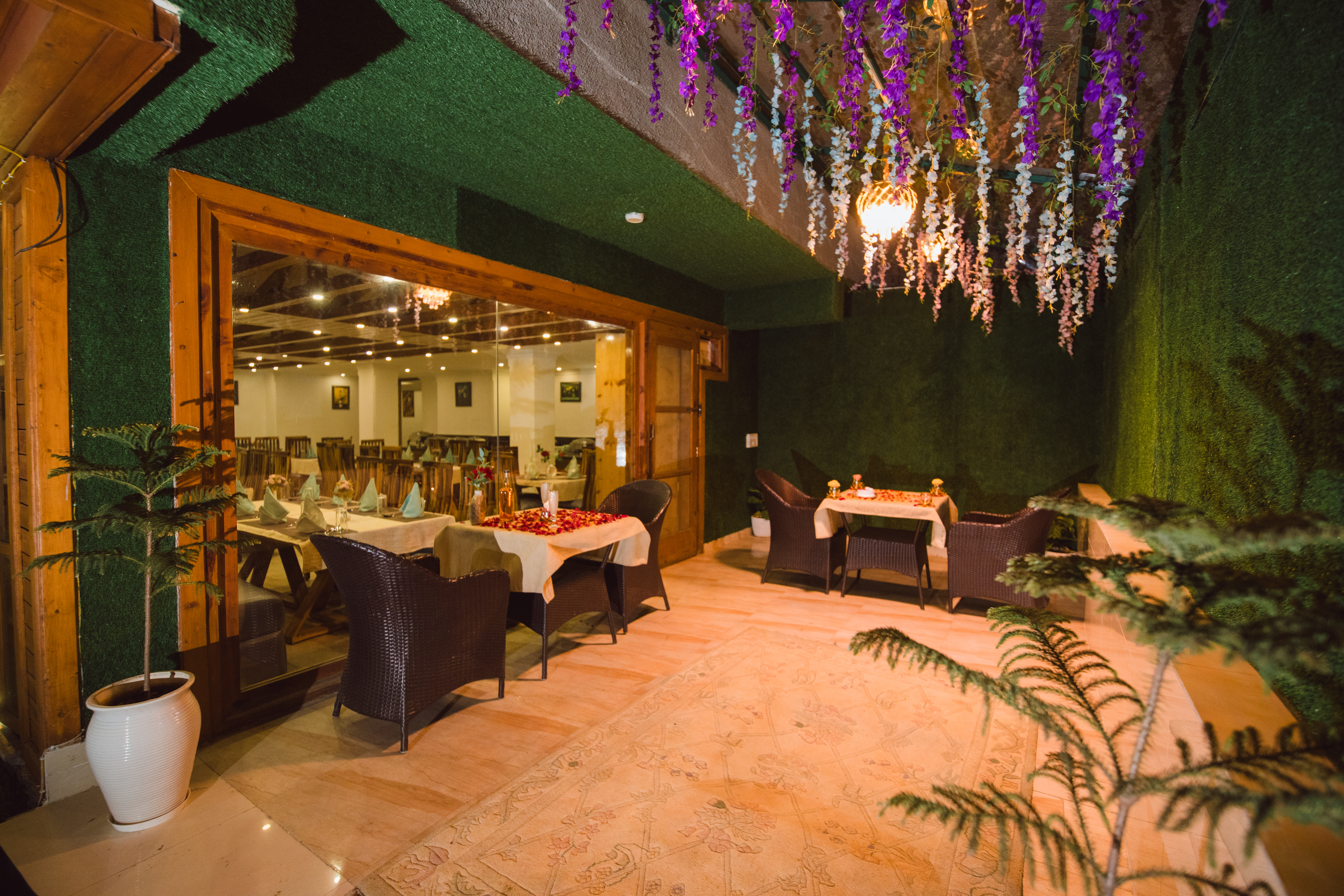 Grace Resort Dining 2